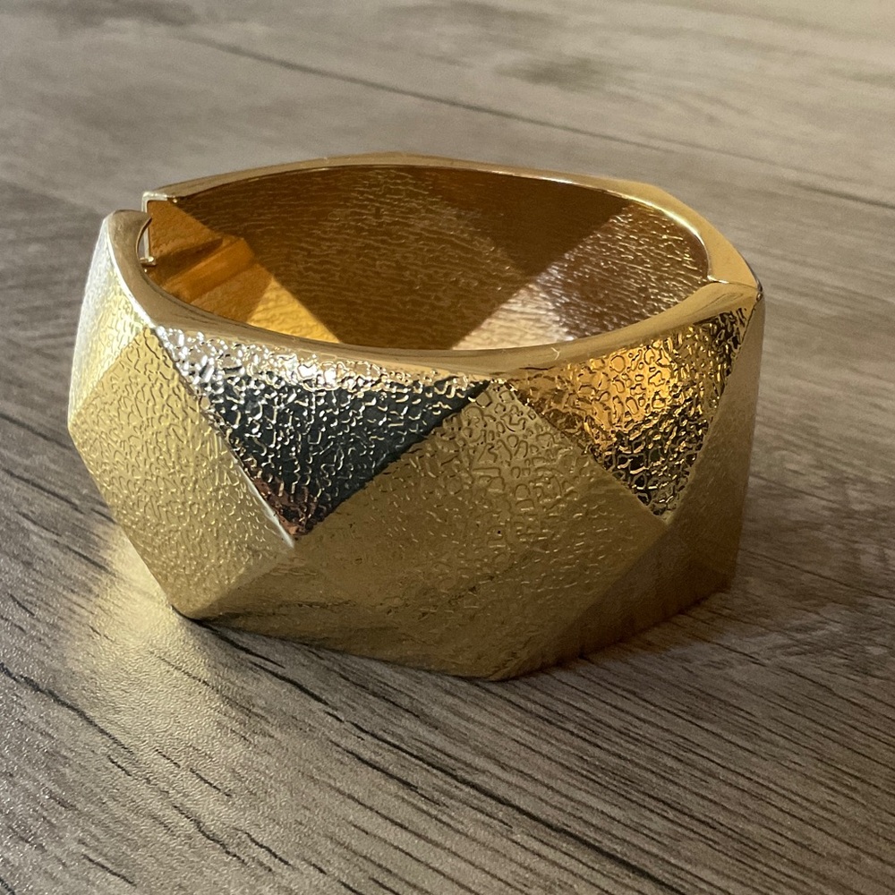 Gold Faceted Texture Hinge Bracelet